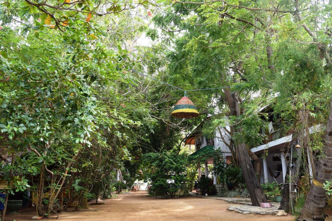 Rupa'S Hotel Arugam Bay Exterior foto